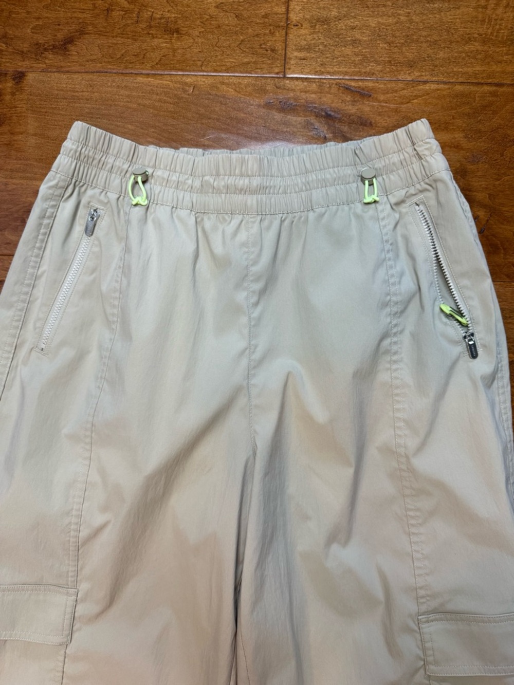 Athleta Cargo Pants Beige Nylon Joggers Neon Toggle Adjustable Hem S - Picture 8 of 12